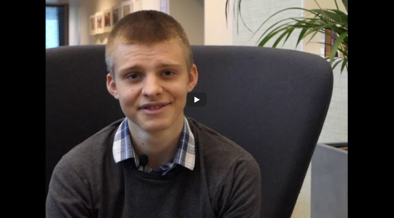 bachelor busines data analyst vidéo